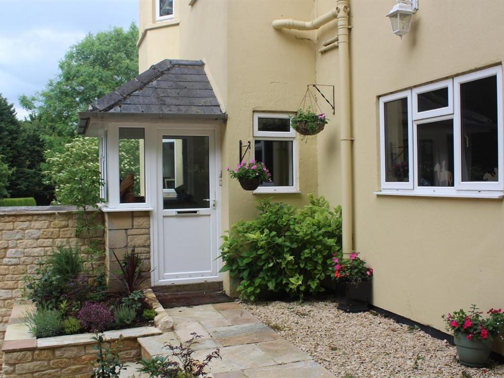 Sunny Nest Bed & Breakfast Bourton-on-the-Water Exterior photo